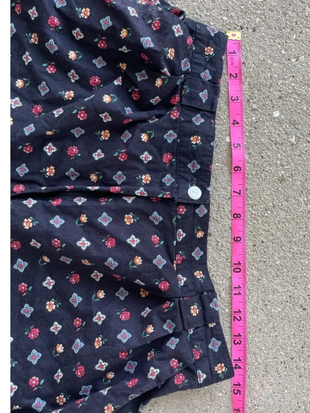 Vintage 90s Bermuda Shorts Black Floral Womens 14 Butter Mom Coquette Retro Goth